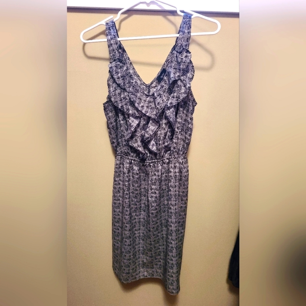 ✨ Women's Black Gray Ruffle V-Neck Midi Dress Size: XSmall SLeeveless